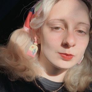 Meet your Posher, Elizabeth